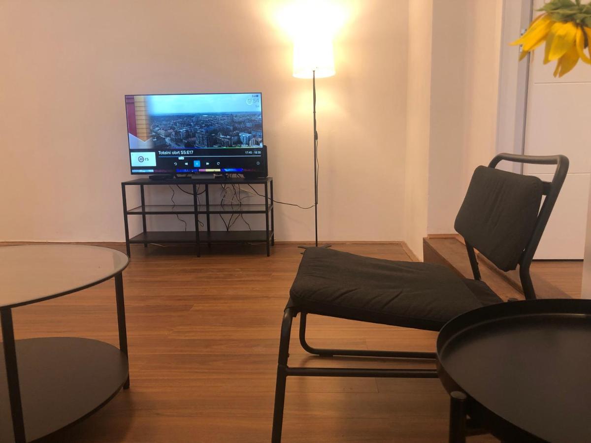 Comfortable And Spacious In One Of Belgrade's Exclusive Neighbourhoods Apartment *