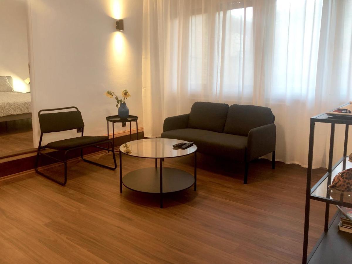 Comfortable And Spacious In One Of Belgrade's Exclusive Neighbourhoods Apartment Belgrade